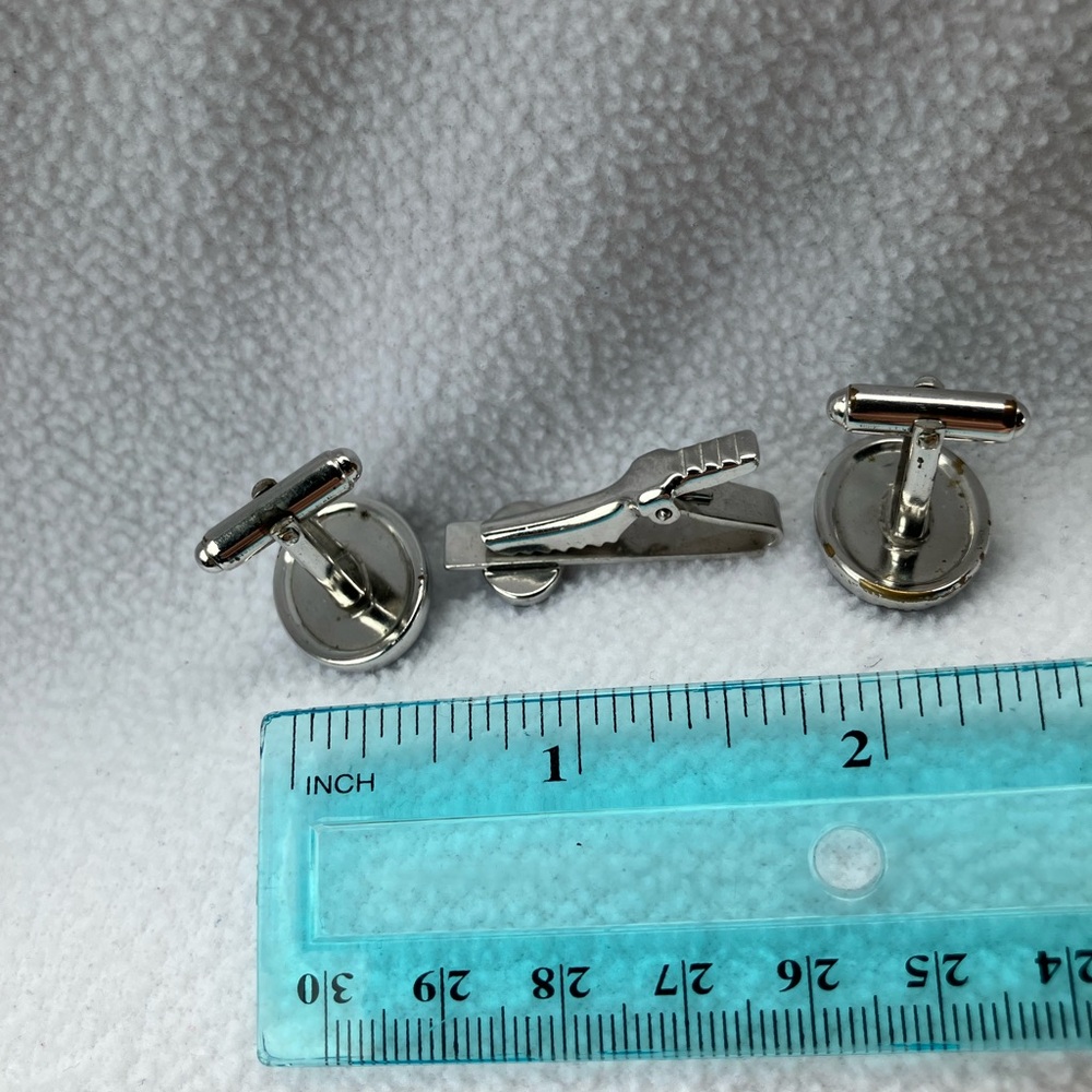 Vintage Silver Color Oval Monogram Cufflinks and Tie Clip Set - E or C Initial - Picture 8 of 11